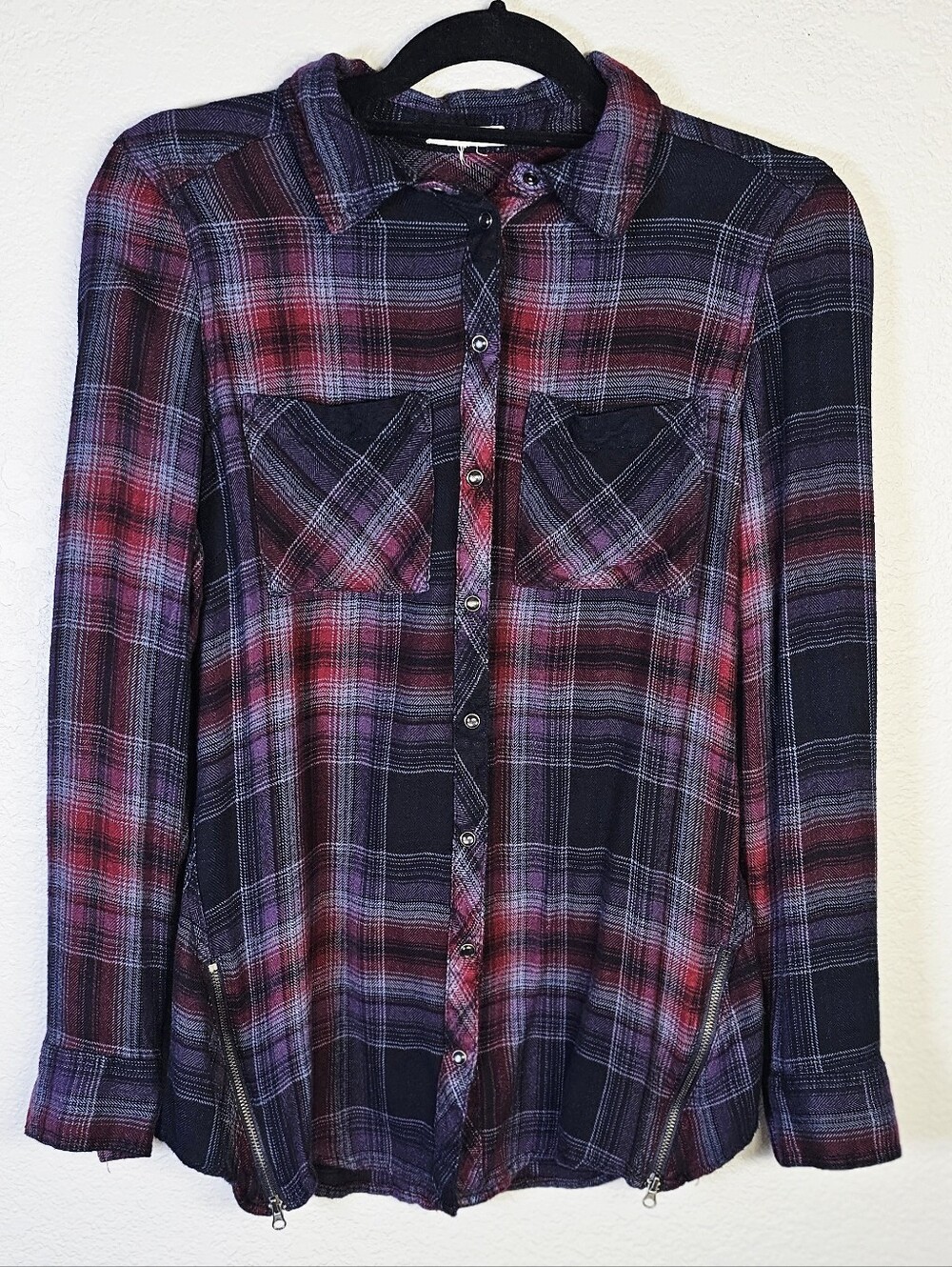 Maurices Plaid Rayon Snap Front Shirt Navy Burgandy Side Zippers Size S